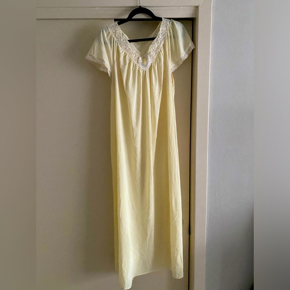 Vintage night gown
